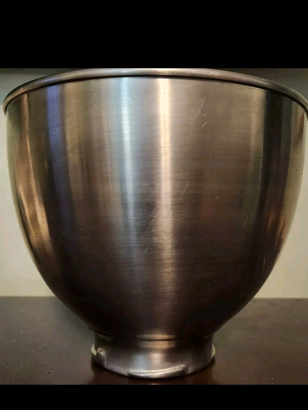 KitchenAid K45 Replacement Stainless Steel 4.5 Quart Twist Lock Mixing Bowl Used